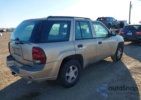 2004 Chevrolet Trailblazer Ls from USA, damaged, VIN 1GNDS13S842197693